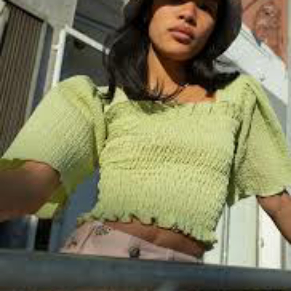 Lisa Says Gah Toni Top